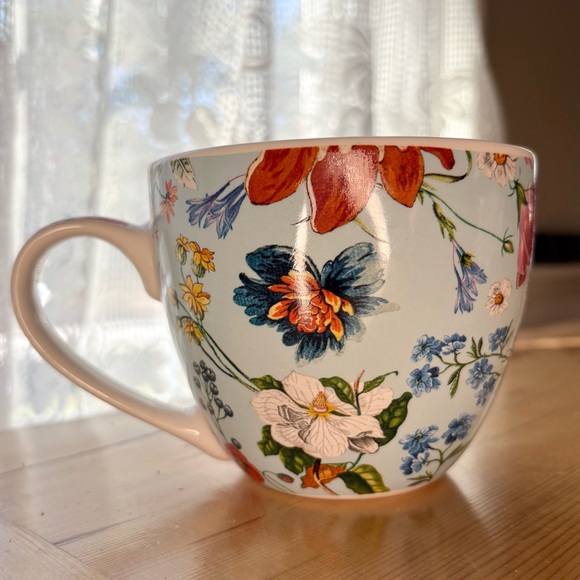 Bluebird and Willow Floral Ceramic Mugs - Set of 2 EUC - Picture 4 of 10